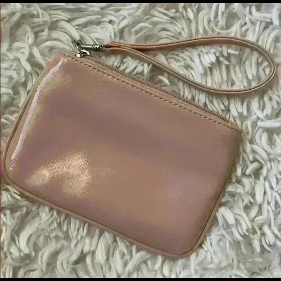 Bundle me!! Express wristlet - Picture 2 of 3